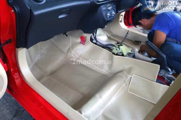 Cara Memasang Karpet Dasar Tambahan Pada Mobil Baru Panduan Lengkap Untuk Perlindungan Maksimal Dan Interior Tahan Lama
