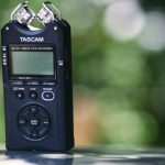 Jelajahi Dunia Rekam Kisahmu Panduan Lengkap Peralatan Podcast Portable Untuk Traveler